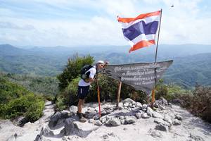 BIB: 100, 607, 
                            <button type="button" onclick="openModal(21896998)" class="btn btn-primary btn-sm float-right btn-popup" data-toggle="modal" data-target=".modal-high-quality">
                        <i class="fas fa-shopping-cart"></i> Add to Cart
                    </button>
                                            <button type="button" onclick="isThisMe(21896998, true)" class="btn btn-success btn-sm float-right btn-popup btn-isme hidden" data-toggle="tooltip" data-placement="bottom" title="นี่คือรูปของคุณใช่ไหม คลิกที่นี่เพื่อเอาเข้าอัลบั้ม">
                        <i class="fas fa-plus"></i> Add to album
                    </button>
                    <button type="button" onclick="isThisMe(21896998, false)" class="btn btn-warning btn-sm float-right btn-popup btn-isnotme hidden">
                        <i class="fas fa-ban"></i> Remove from album
                    </button>